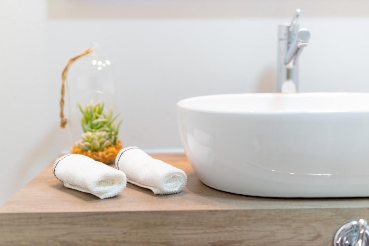 Fee4me: First Line Luxury Apartamento *