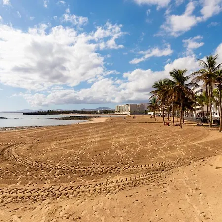 Fee4Me: First Line Luxury Apartment Arrecife  Buitenkant foto
