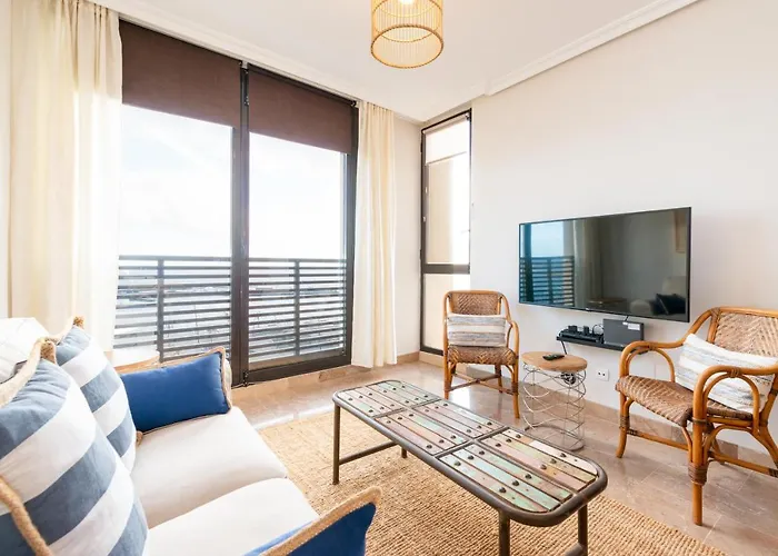 Fee4Me: First Line Luxury Apartment